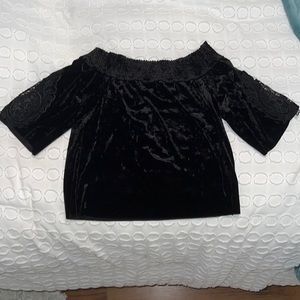 Velour Strapless Detailed Blouse